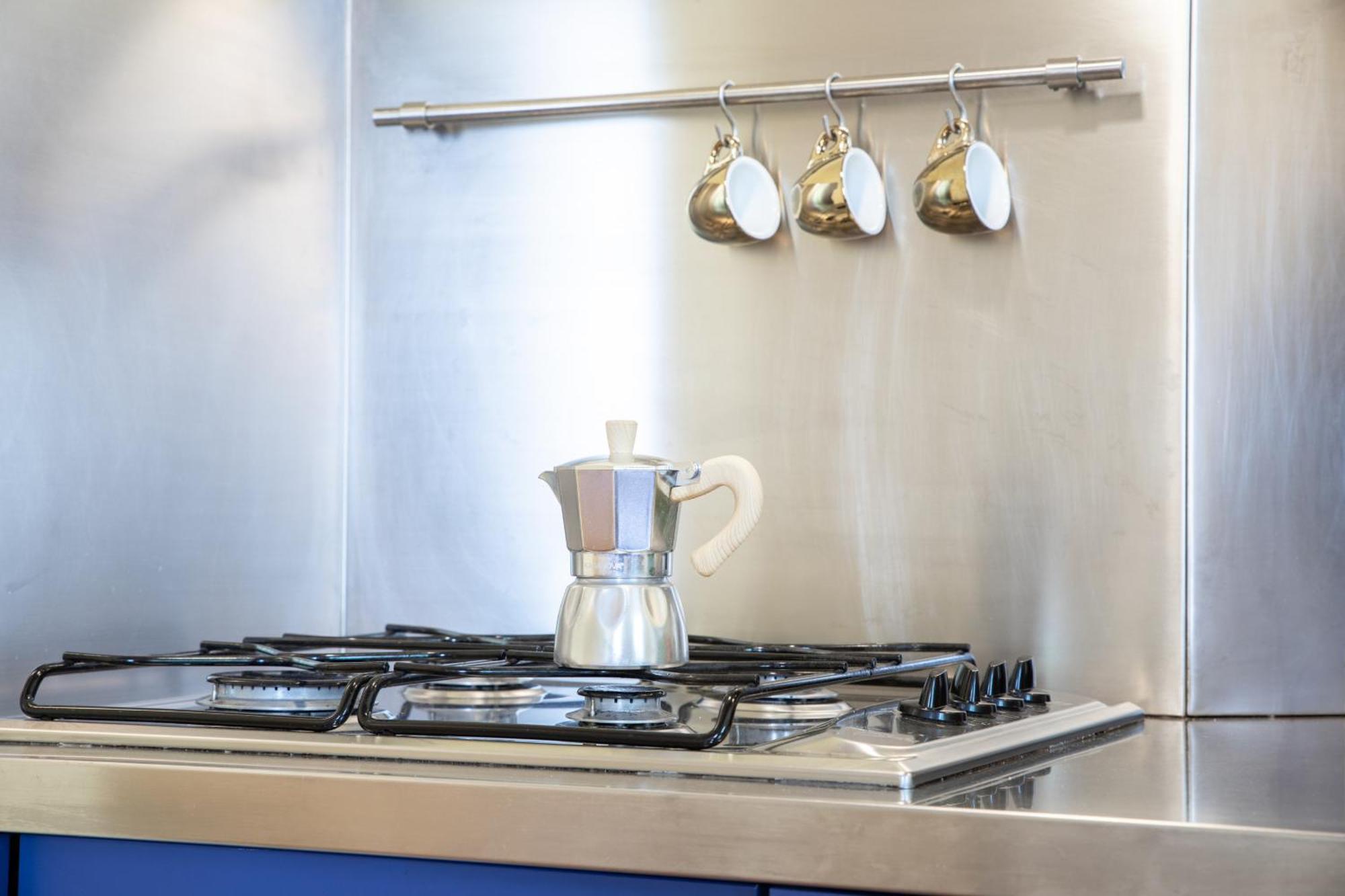 A Casa Di Irene Apartment Лука Екстериор снимка